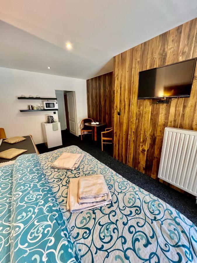 Jiřičná Hotel 3*